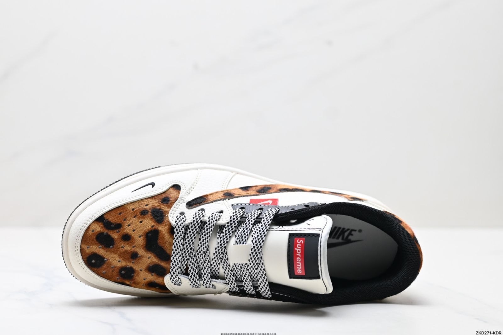 全新 Nike AJ1 逆スウッシュ TS x AJ1 リバースモカ JJ2508-555