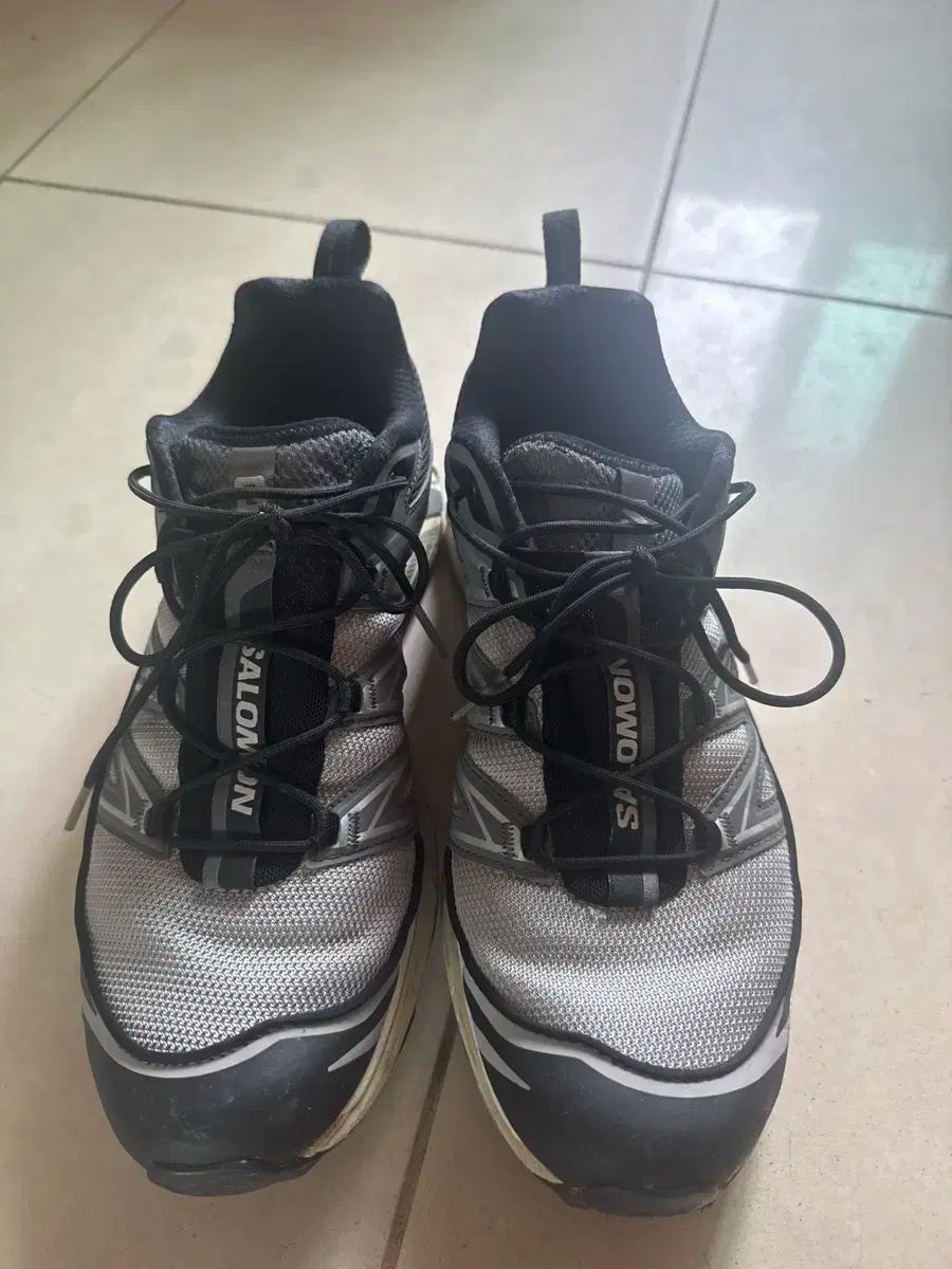 SALOMON サロモン