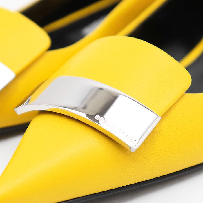 ポインテッドトゥ