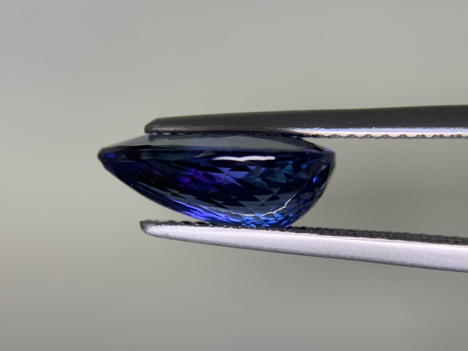 タンザナイト 4.881ct