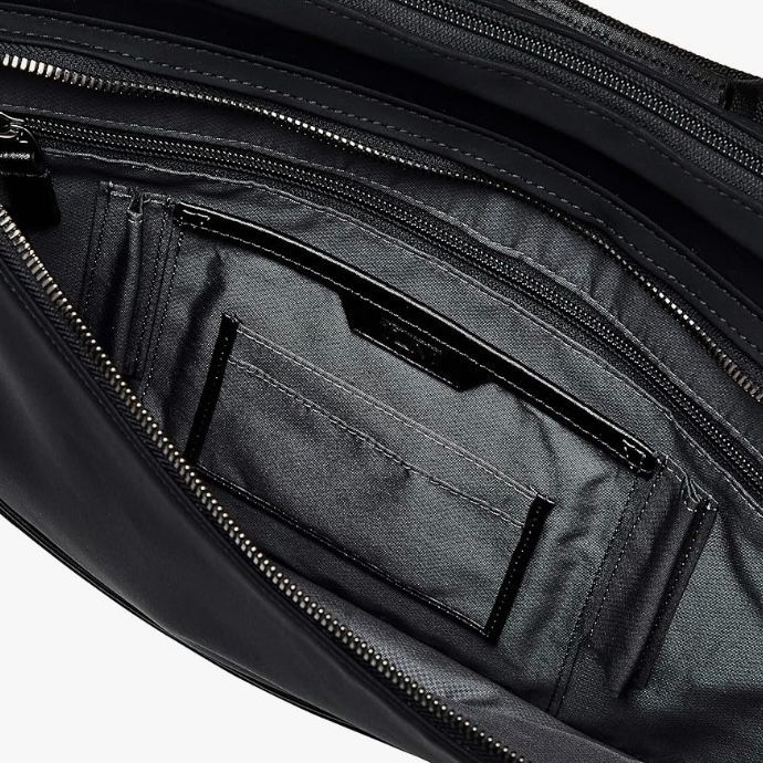 新品 e) TUMI トゥミ HARRISON 「マナー」ラージ・スリング 06602031D 