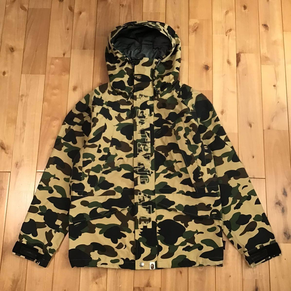 売れ筋介護用品も！ jacket snowboard ape bathing a Sサイズ スノボ