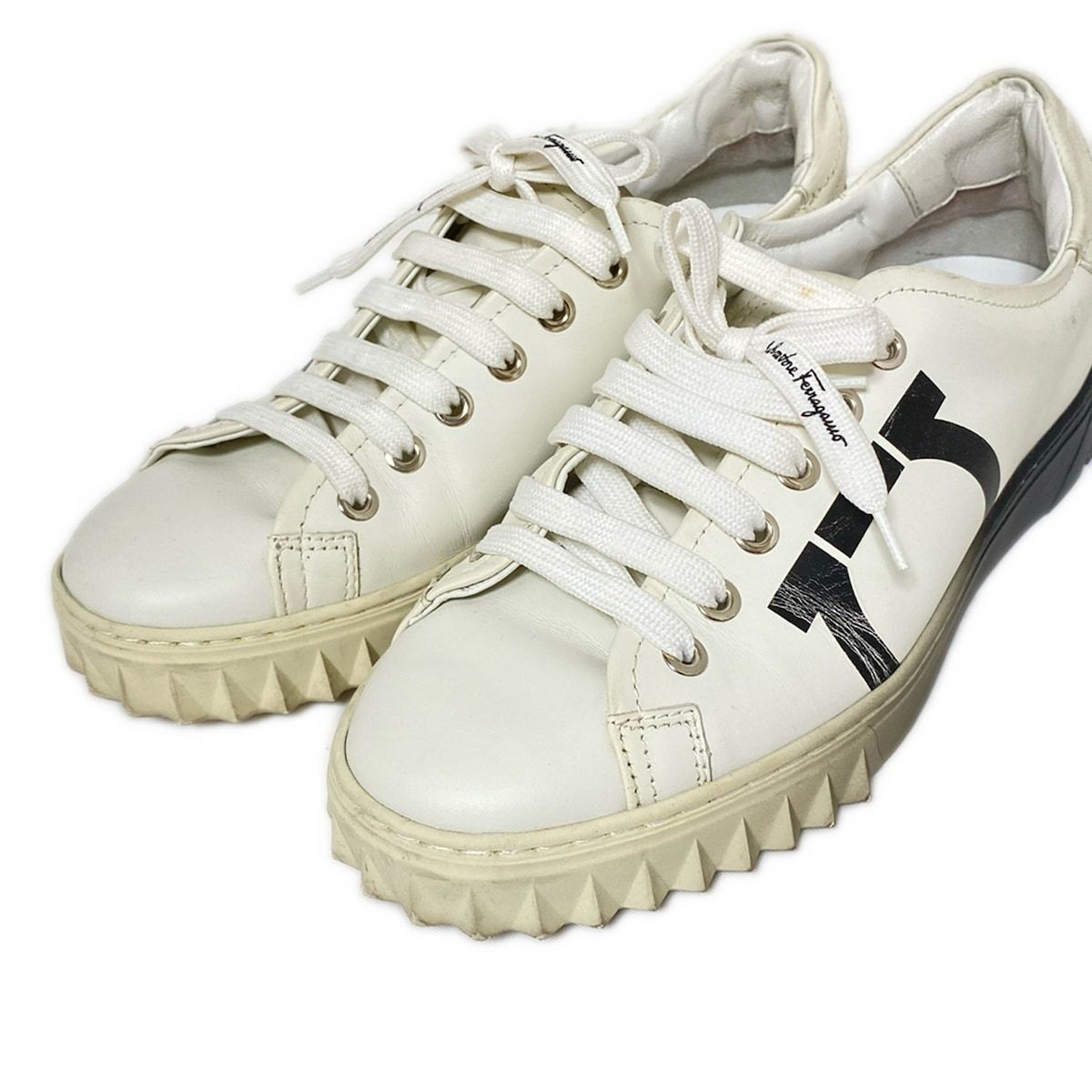 FERRAGAMO/SalvatoreFerragamo(サルバトーレフェラガモ