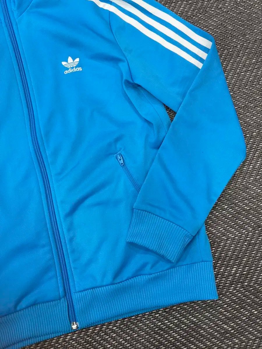 adidas アディダス ファイヤーバード ジャージ 青 MAAHADDERANG_COM