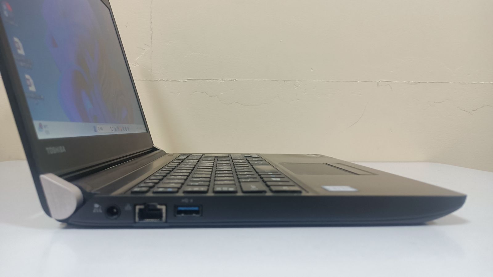 ノートパソコンTOSHIBA第六世代Core i5