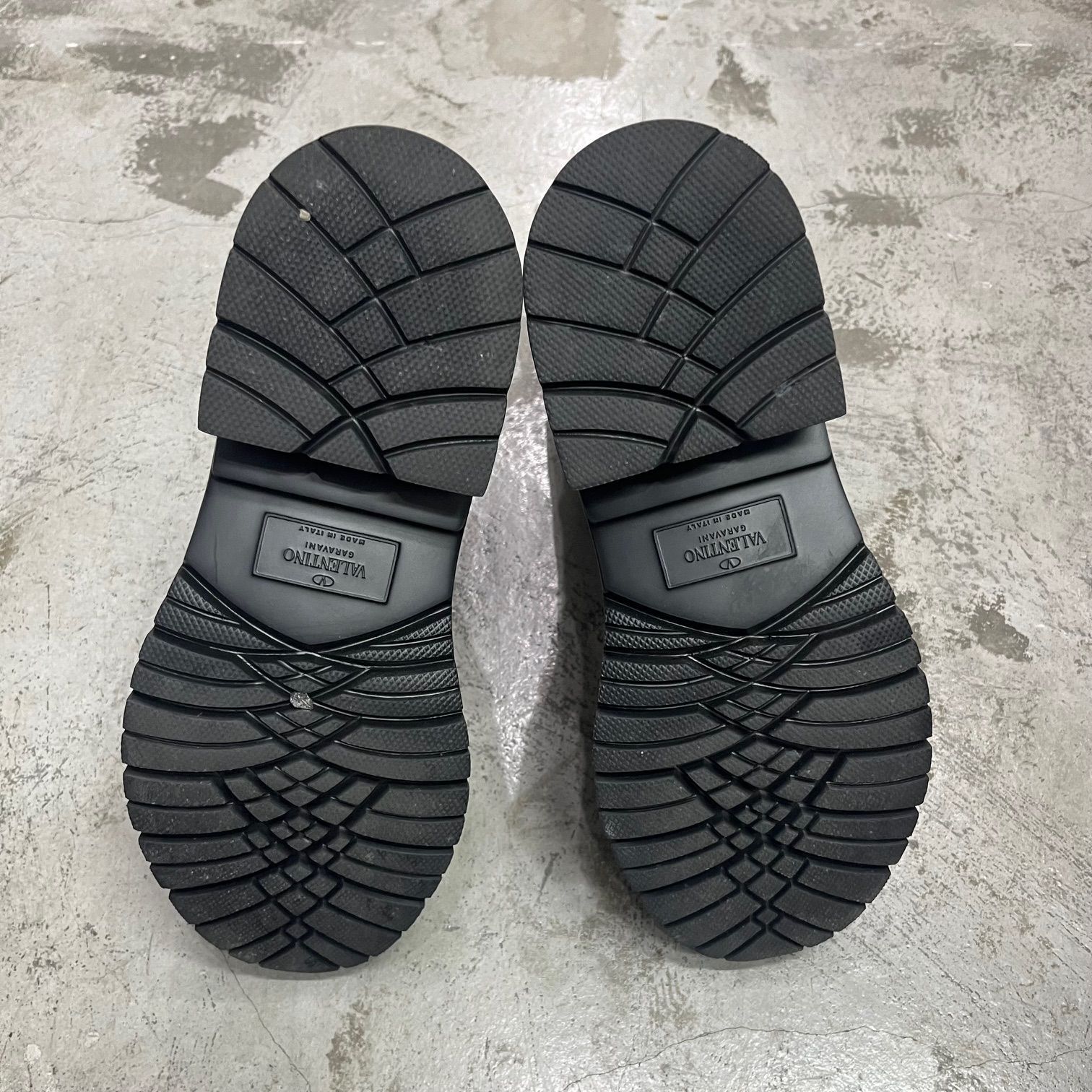 VALENTINO GARAVANI ロックスタッズ レザー サイドゴア ブーツ S3H33Y2