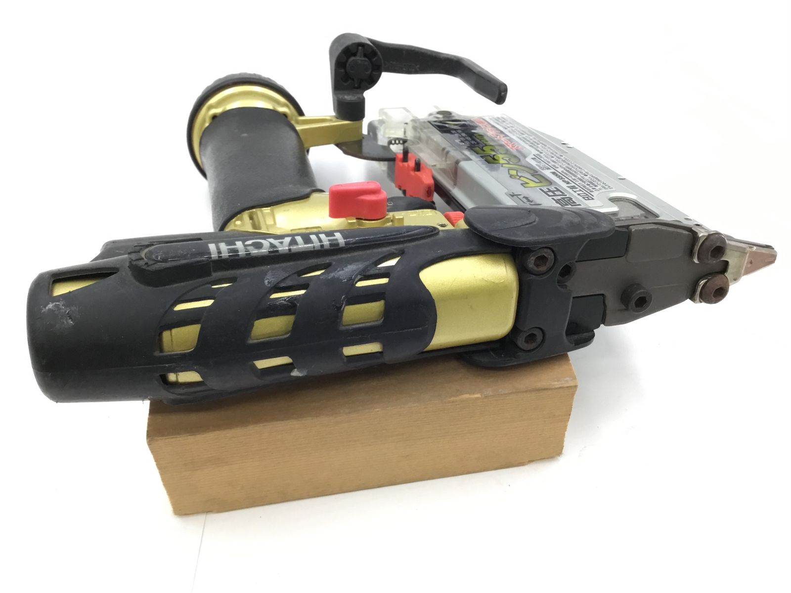 高圧ピン釘打機