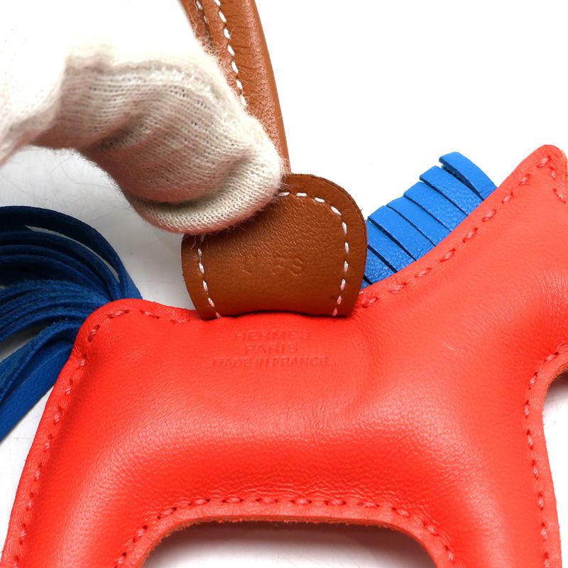 エルメス ロデオMM チャーム オレンジポピー ユニセックス A 2017年 中古A品 HERMES エルメス ロデオチャーム MM ローズアザレ⁄ルージュインディアン⁄オレンジポピー - 刻印無し ユニセックス アニョーミロ  キーホルダー Aランク 中古 銀蔵