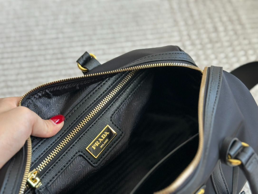 PRADAキャンバス|枕バッグ|ハンドバッグ