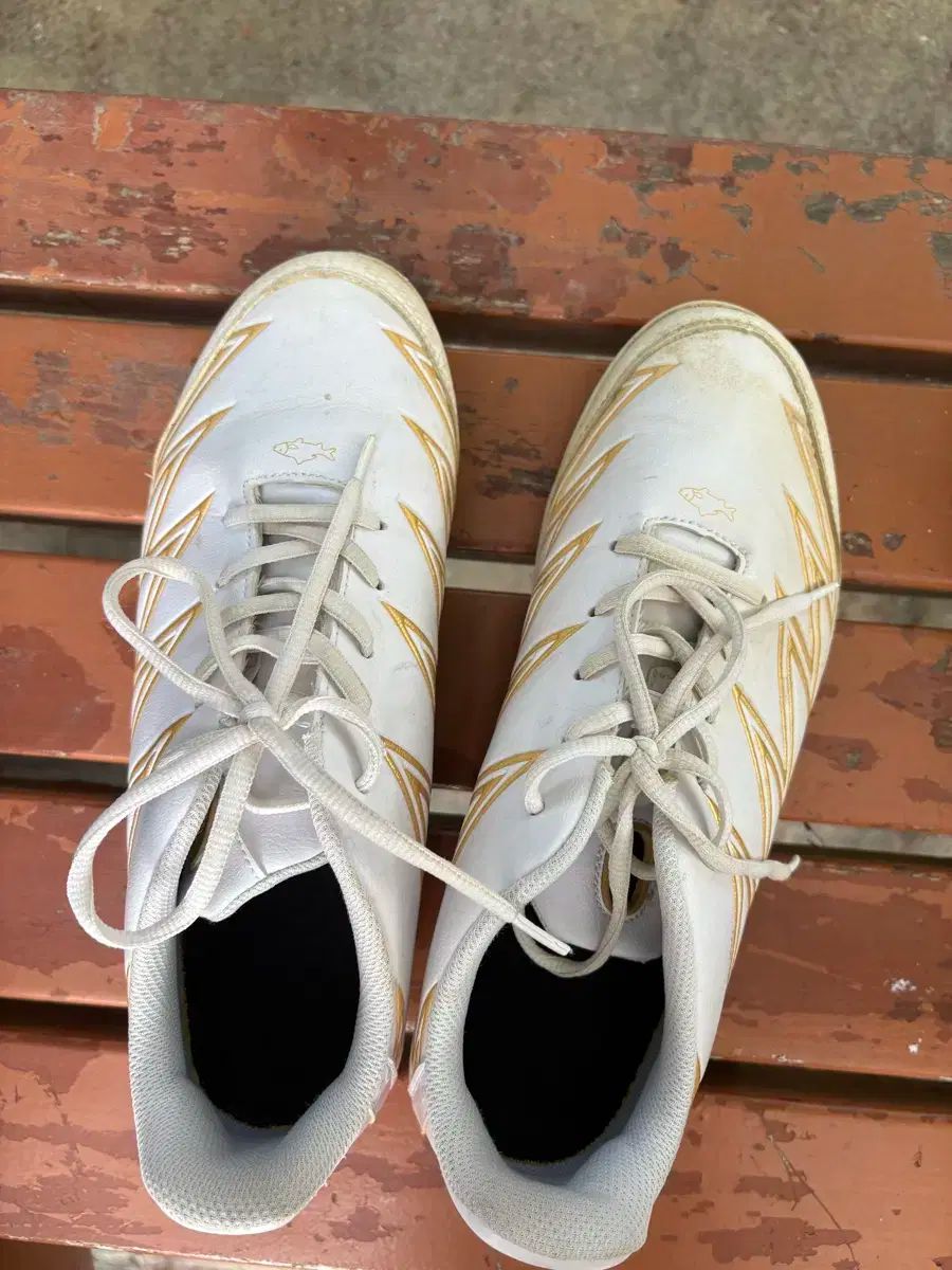 Reebok Royal Mission M42888 赤 シューズ（Reebok 公式