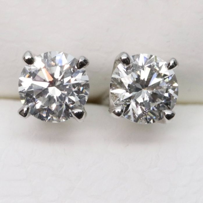 ヴァンドーム青山 ピアス Pt950 ダイヤモンド 合計0.2ct キャトル 1P