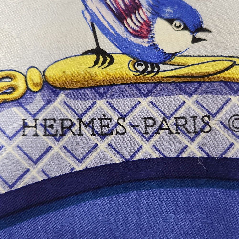 エルメス HERMES スカーフ カレ90 LA CLE des CHAMPS ｢自由の天地への鍵｣シルク ブルー バンダナ