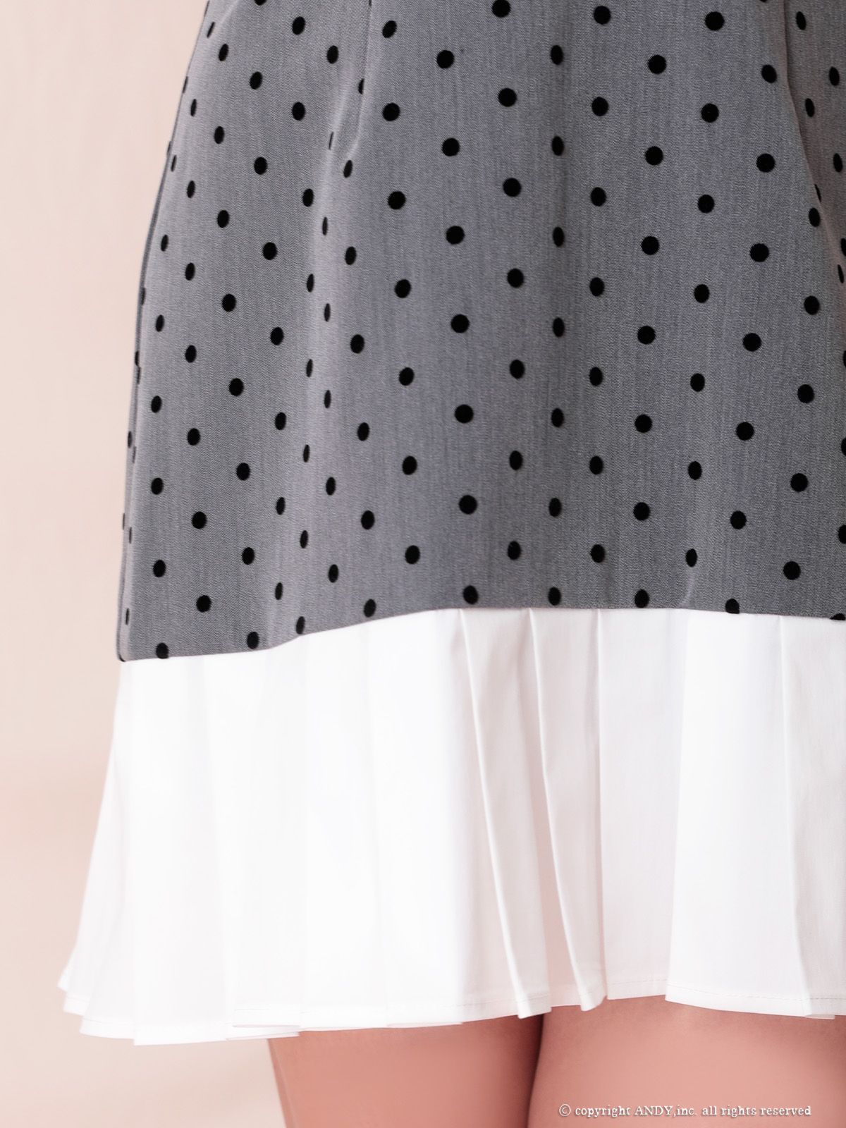 グレーXS AOC 3967-GY-2508 XSサイズあり an|アン ドット柄| バイカラー| 襟付き| バストジップ| パール| パイピング| 切替| プリーツ| フ | ミニドレス| キャバドレス