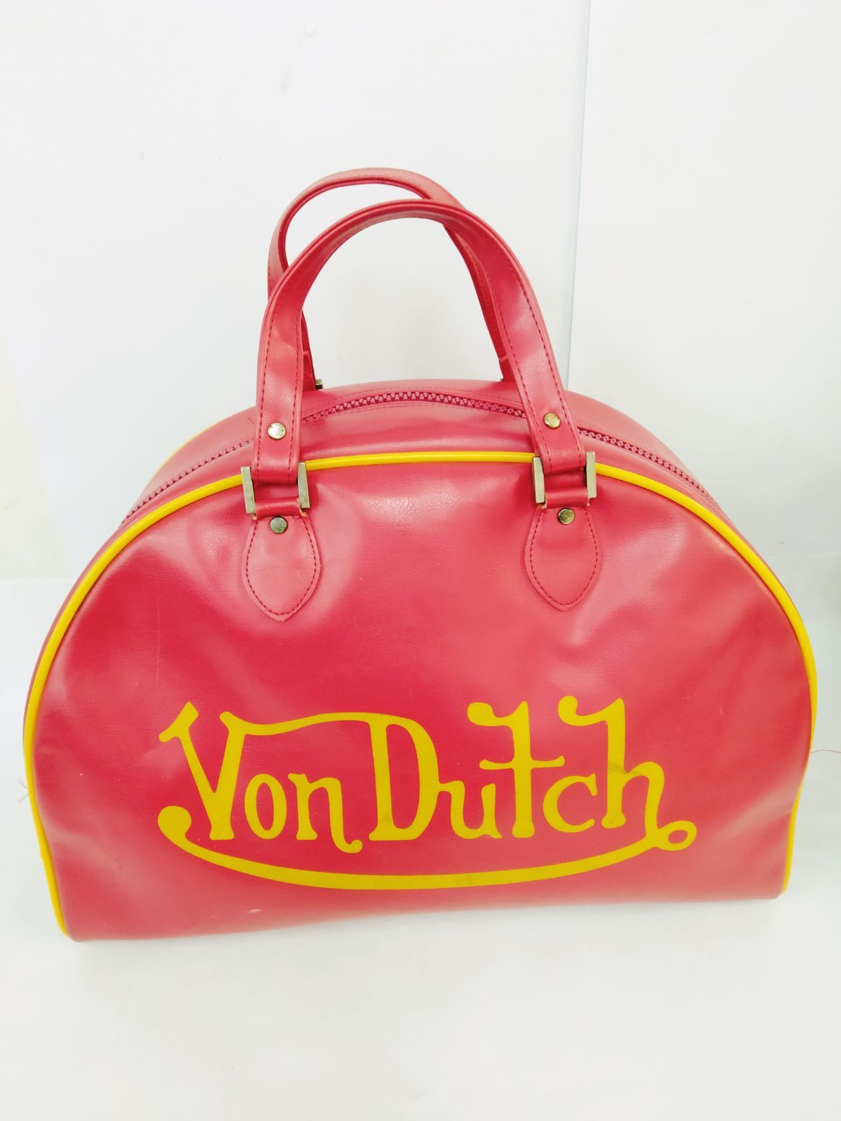 Von Dutch ボンダッチ ボストンバッグ レッド イエロー ロゴ 幅