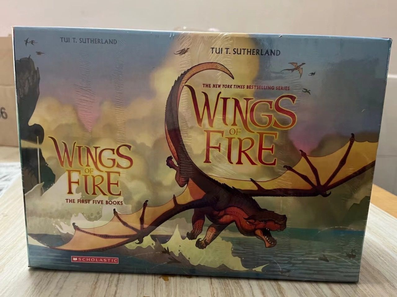 Wings of Fire 1-15  15冊セット 洋書 英語絵本 Wings of Fire Hardcover Series Set (Books 1-15): Tui T