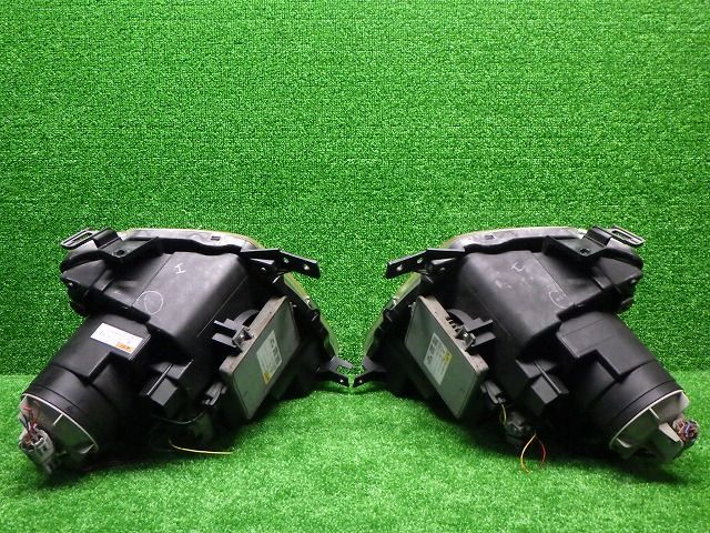 ワゴンR RR ヘッドライト左右 HID MH21S&frasl;22S 100-59052 スズキ
