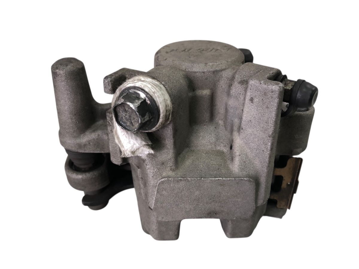 追加分です YAMAHA トリシティ125 SE82J リアブレーキ キャリパー 固着無し 交換