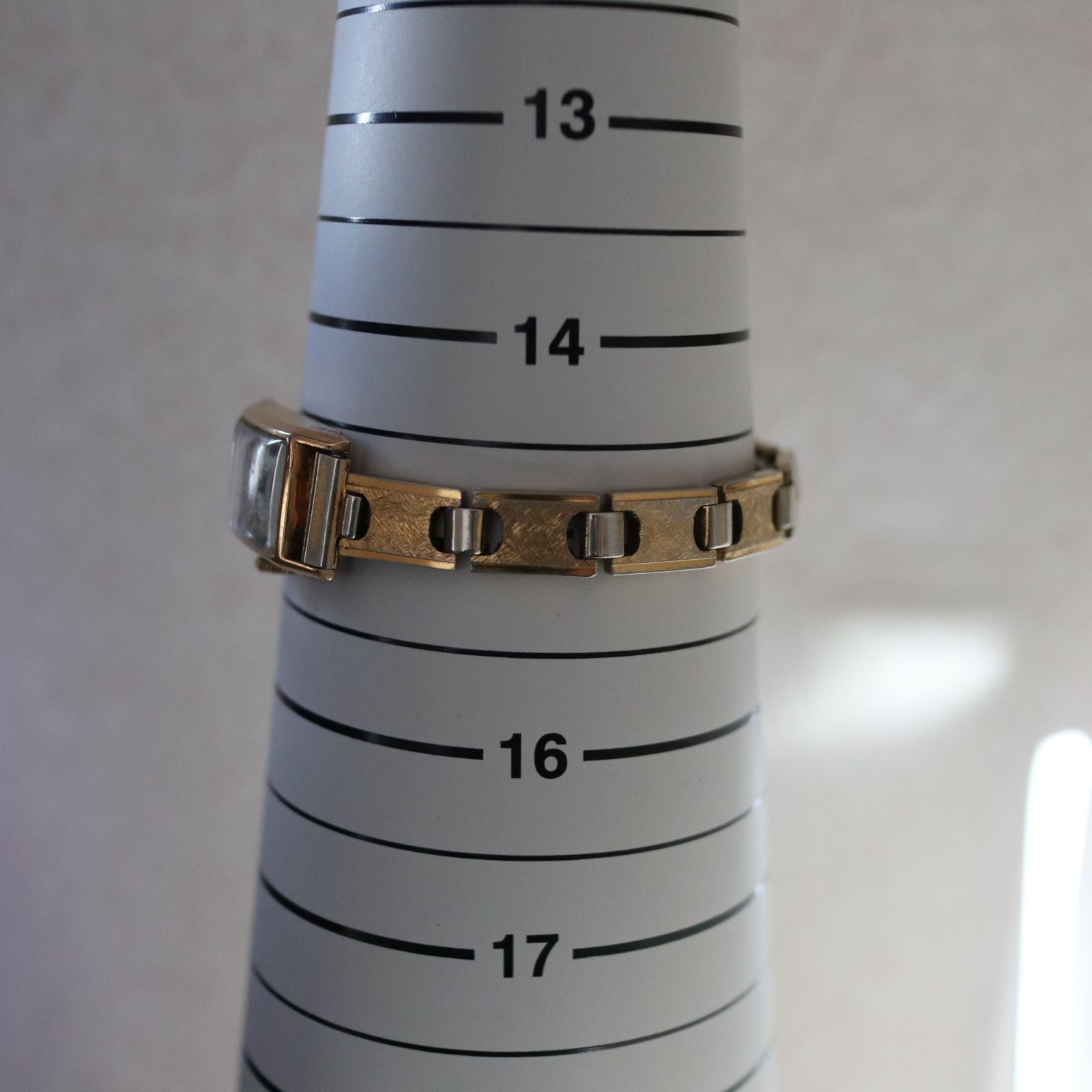 稼働品】AVALON アバロン 腕時計 18K 0.750 手巻き レディス ゴールド  