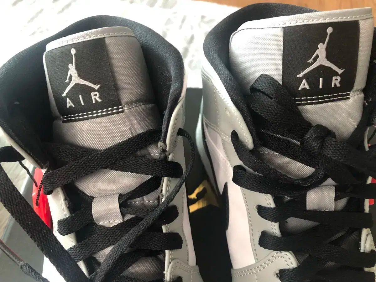 スモークグレイ 270