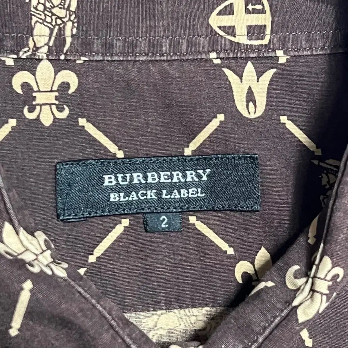 2 BURBERRY