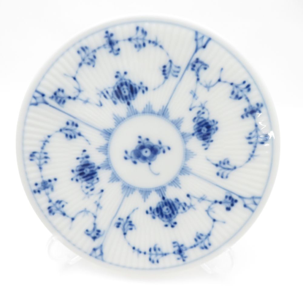 ROYAL COPENHAGEN ロイヤルコペンハーゲン ブルーフルーテッドプレイン 2058 カッティングボード 丸型トレイ プレート テーブルソーサー SU12509J2