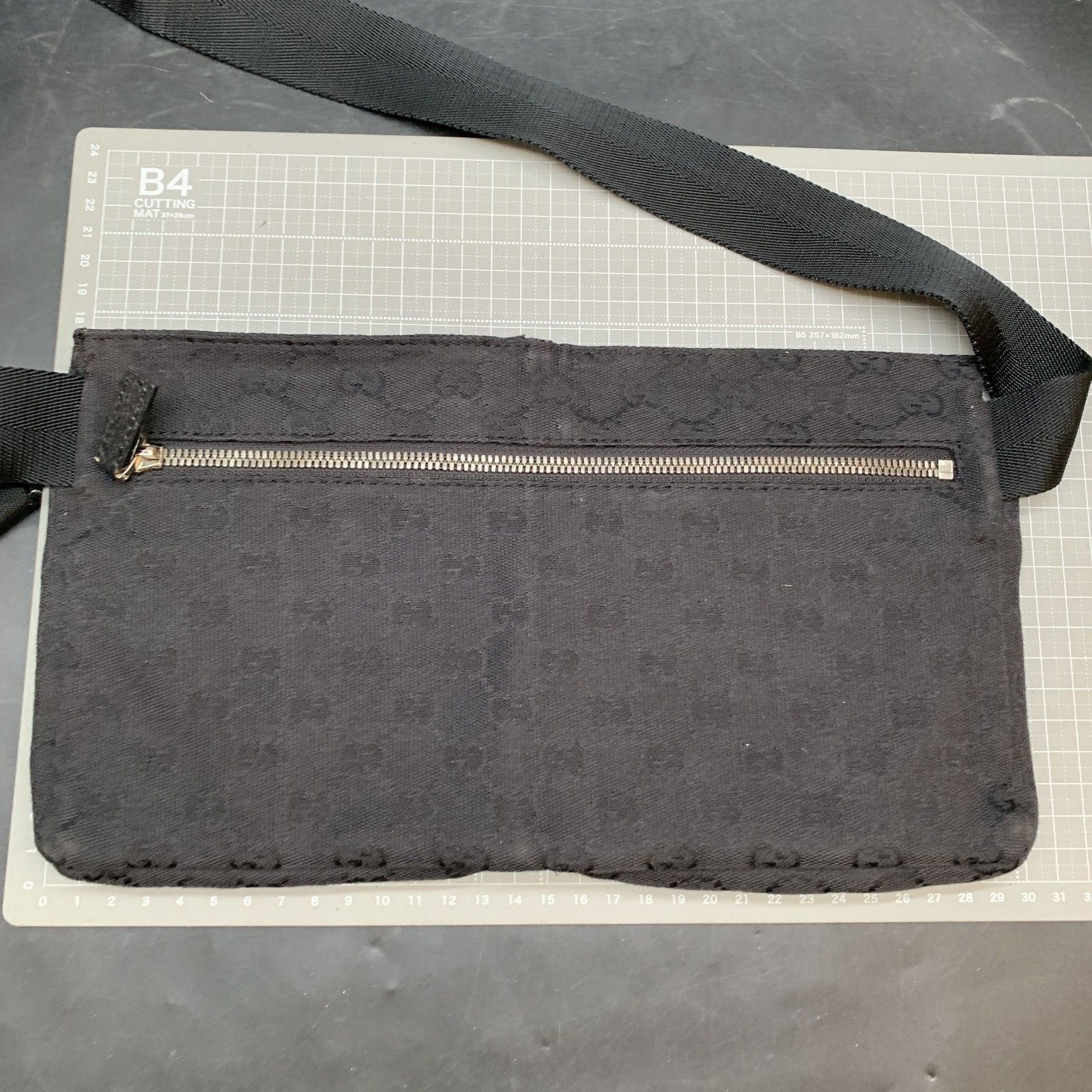 GUCCI グッチ ボディーバック GUCCI 【並行輸入品】 グッチ ウエストバッグ ボディバッグ
