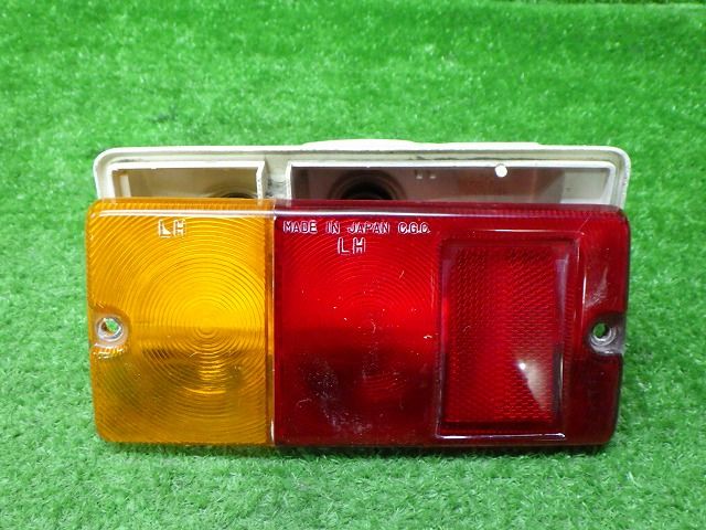 ダイハツ　S100P/S110P　ハイゼット　左テールレンズ　IKI4278　241029067