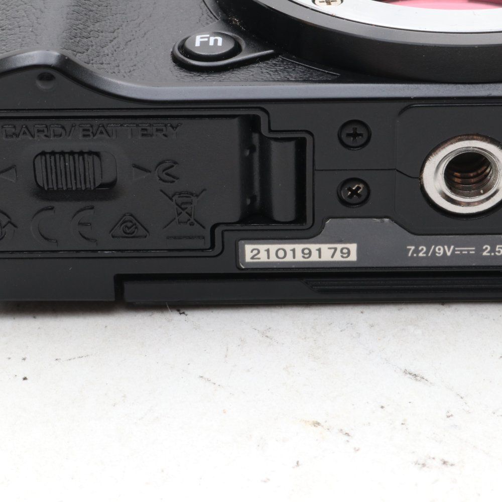  Nikon ミラーレス一眼 1 J 5 ボディ ブラック BK ミラーレス一眼 デジタルカメラ