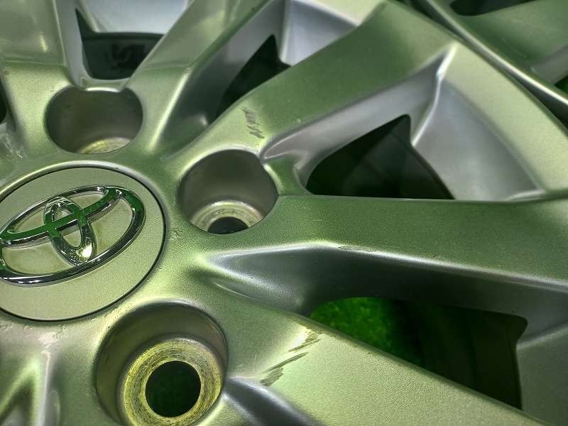 トヨタ TOYOTA 純正 トヨタ純正 ZGM11W アイシス 16ｲﾝﾁ 6.5J 5穴 4本 114.3 45