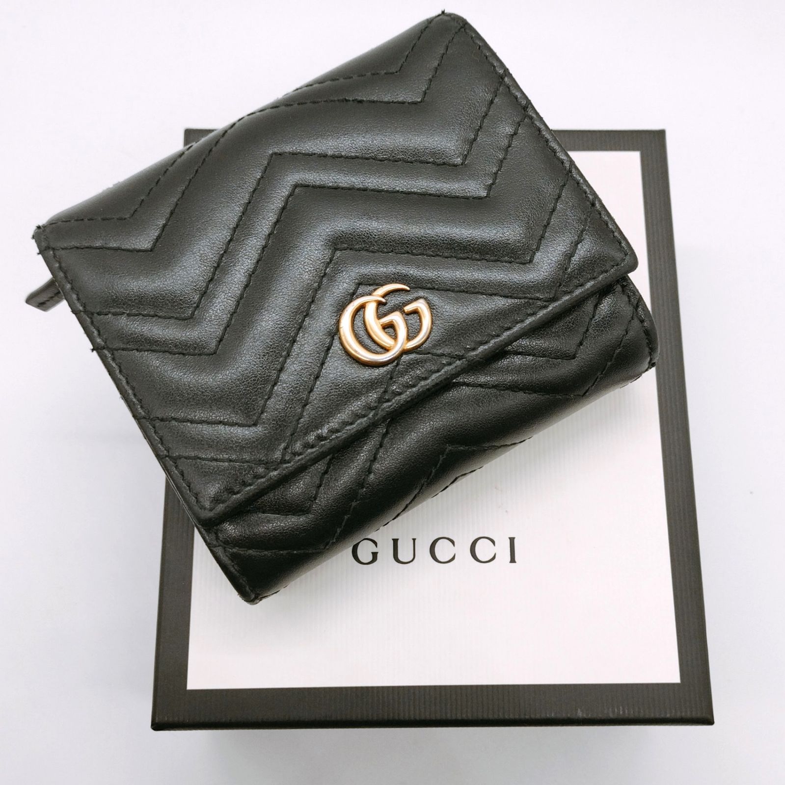 エレガントな佇まい✨】 GUCCI グッチ 三つ折り財布 GGマーモント