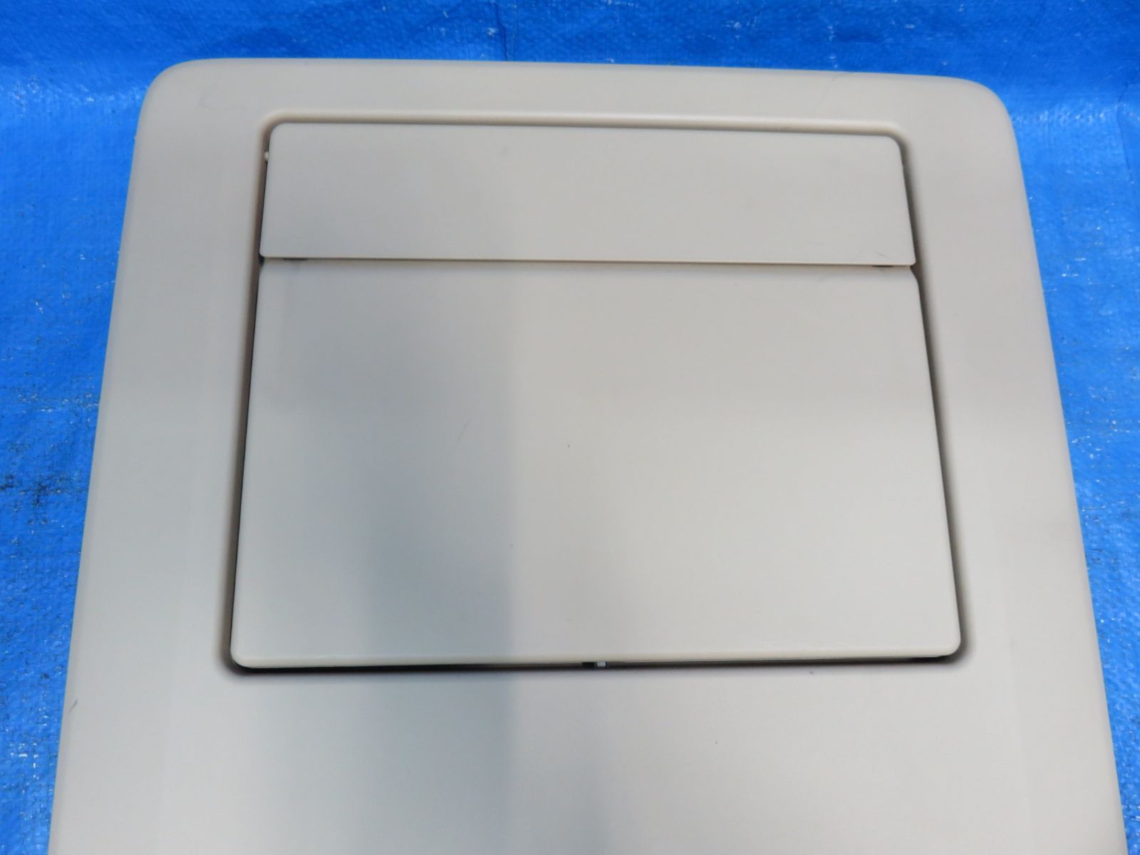 LA6318 ヴェルファイア GGH20W 前期 フリップダウンモニター 純正 CV-RT2800AJ 86680-58040-A0 ANH20W ANH25W GGH25Wアルファード BRIGHTFACE_UK