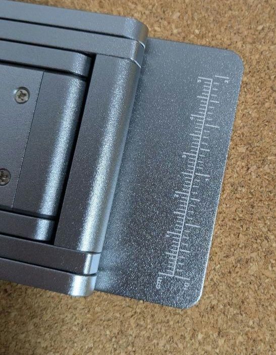 4 K解像度実物投影機