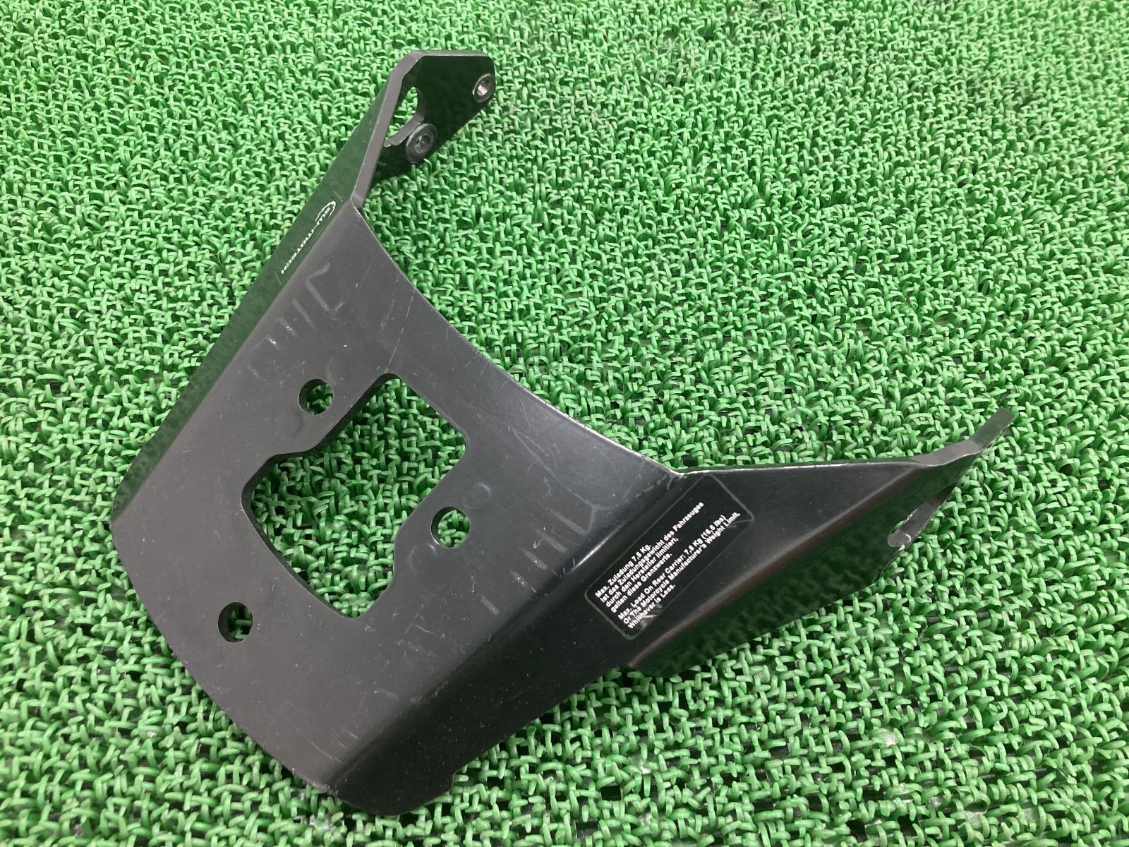 SW-MOTECH製GSX1300Rハヤブサ リアキャリア 社外 中古 バイク 部品 GW71A 99-07年 アルミラック 荷台 曲がり無し 品薄