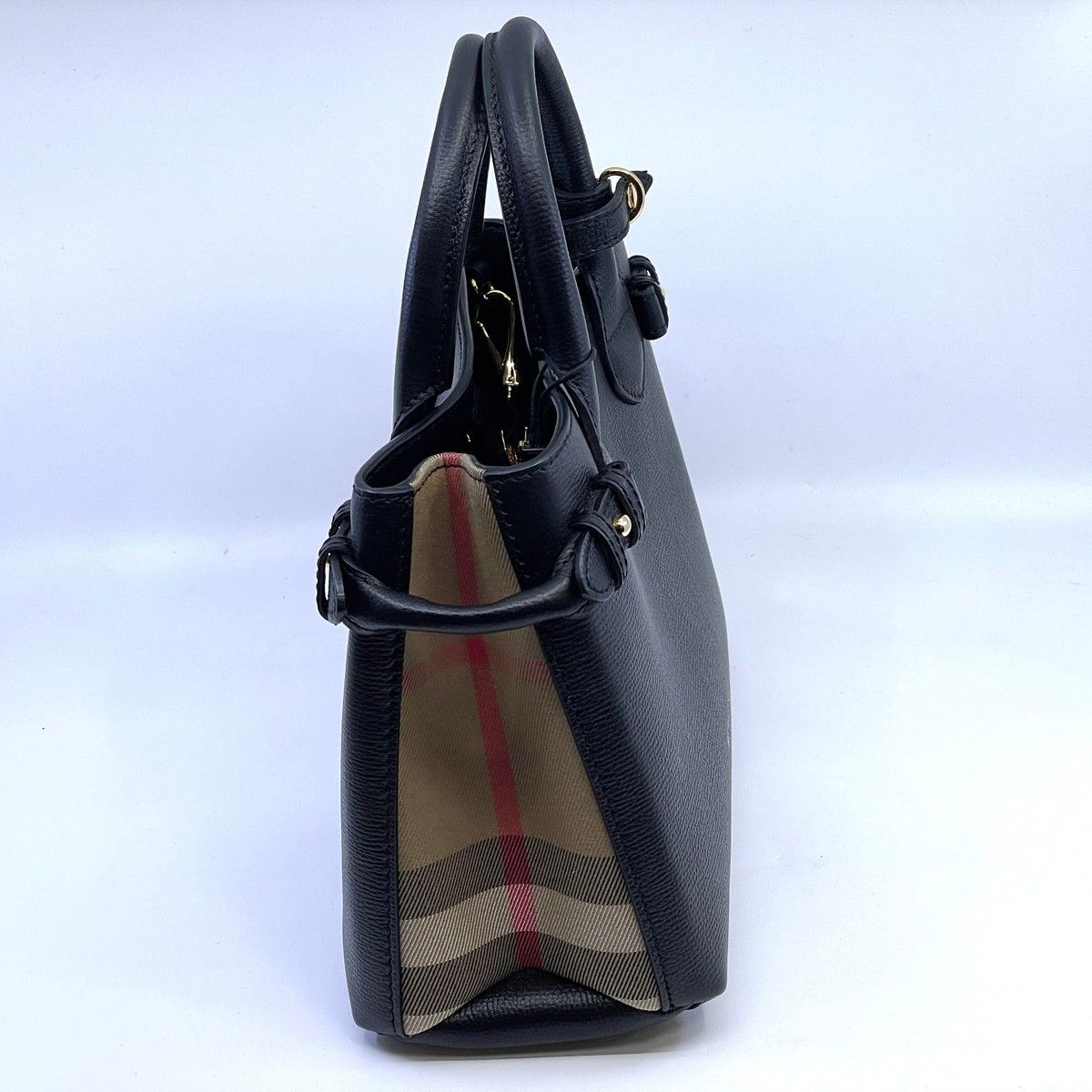 ♥ バーバリー 4023700 スモールバナー ブラック|ゴールド金具 2WAYバッグ ショルダー レザー ノバチェック メガチェック