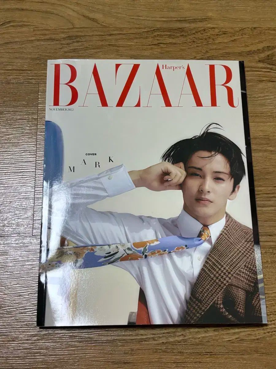【匿名配送】NCT マーク 雑誌 韓国版 ６冊 Amazon.co.jp: BAZAAR korea 2022年 11月号 NCT MARK 表紙, 画報