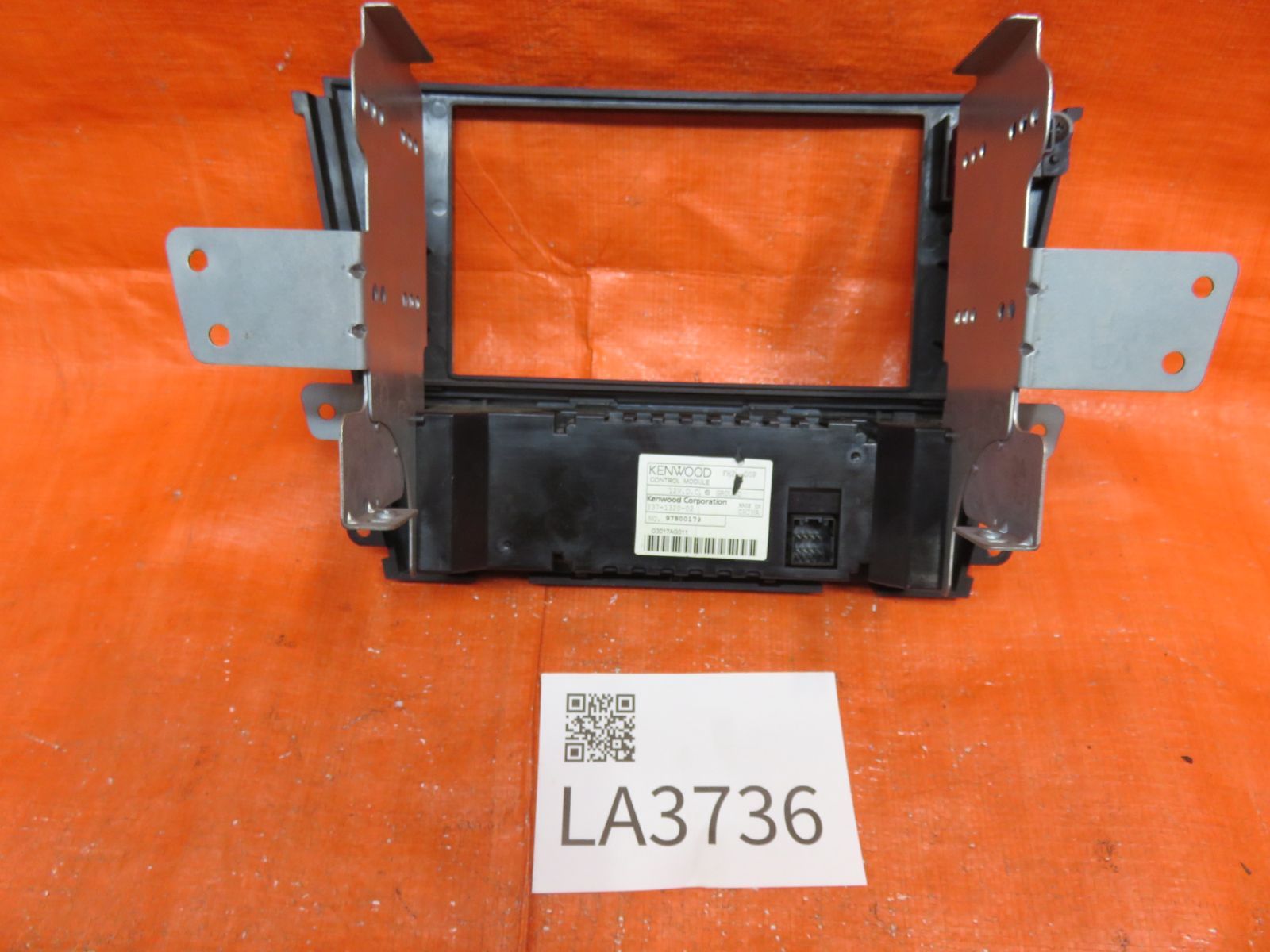 LA3736*