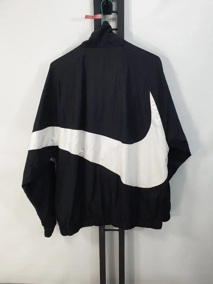 ナイキ ウィンドブレーカー ビックスウォッシュ ウーブン ジャケット ブラック 黒白 m