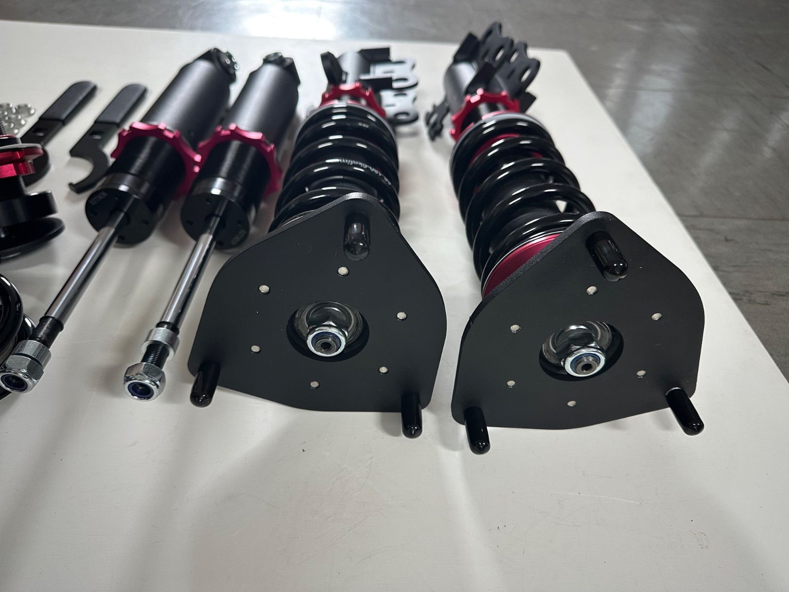 50プリウスフルタップ減衰36段調整車高調