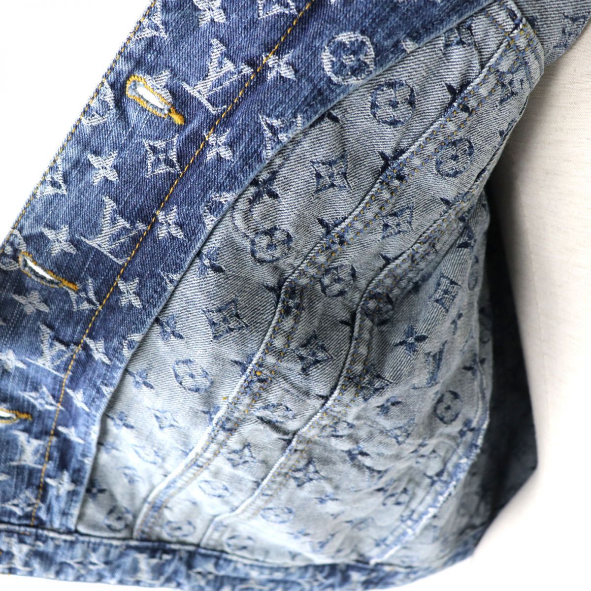 美品◎正規品 イタリア製 LOUIS VUITTON ルイヴィトン レディース 襟 
