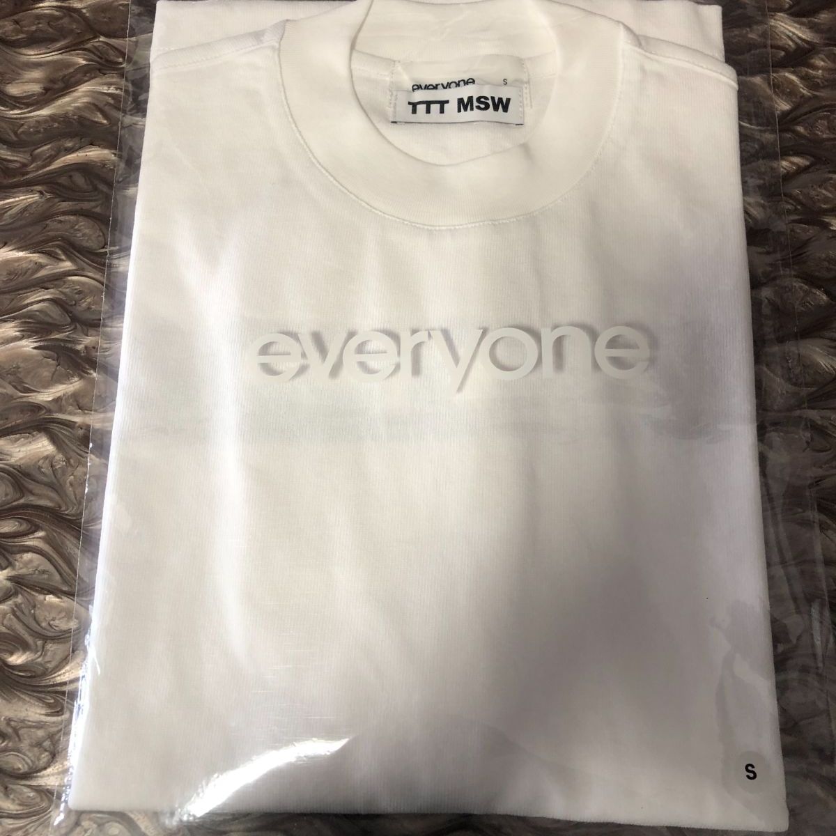 everyone × TTTMSW コラボ ロゴTシャツ everyone × TTTMSW コラボ ロゴTシャツ