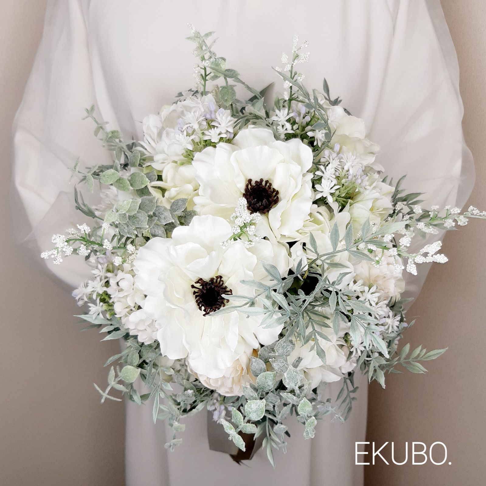 アネモネ　クラッチブーケandブートニア　結婚式　ブーケ アネモネ クラッチブーケandブートニア 結婚式 ブーケ アネモネと