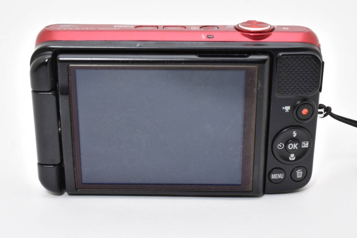 コンパクトデジタルカメラ