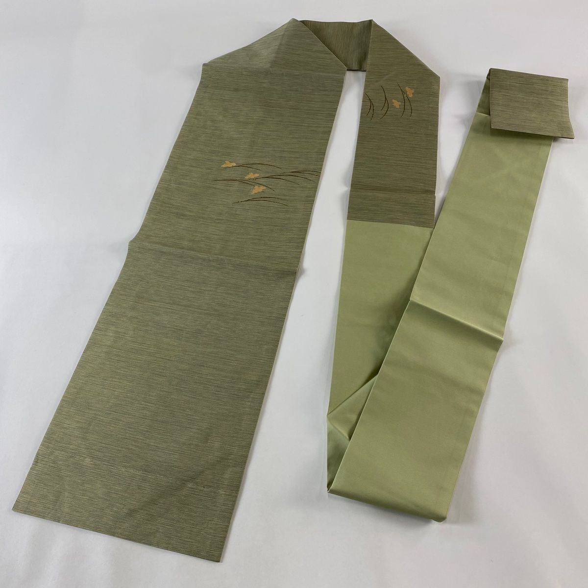 正絹 半幅帯 銀糸使いグレー地に葉模様 リバーシブル 美品 名古屋帯 美品 優品 千鳥 葉柄 金銀糸 灰緑 正絹 【中古