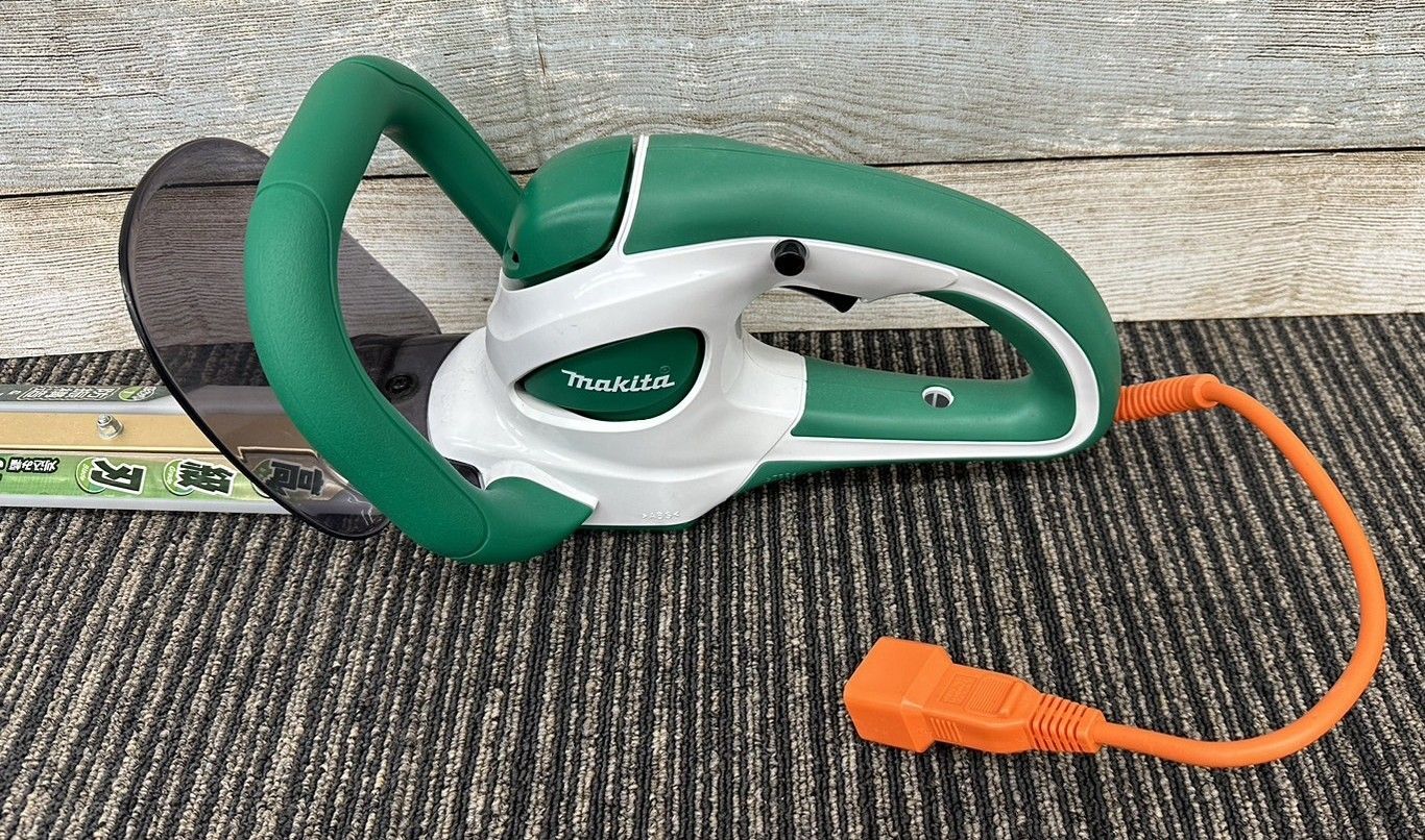 makita 360mm生垣バリカン MUH366G (2403254) - メルカリ