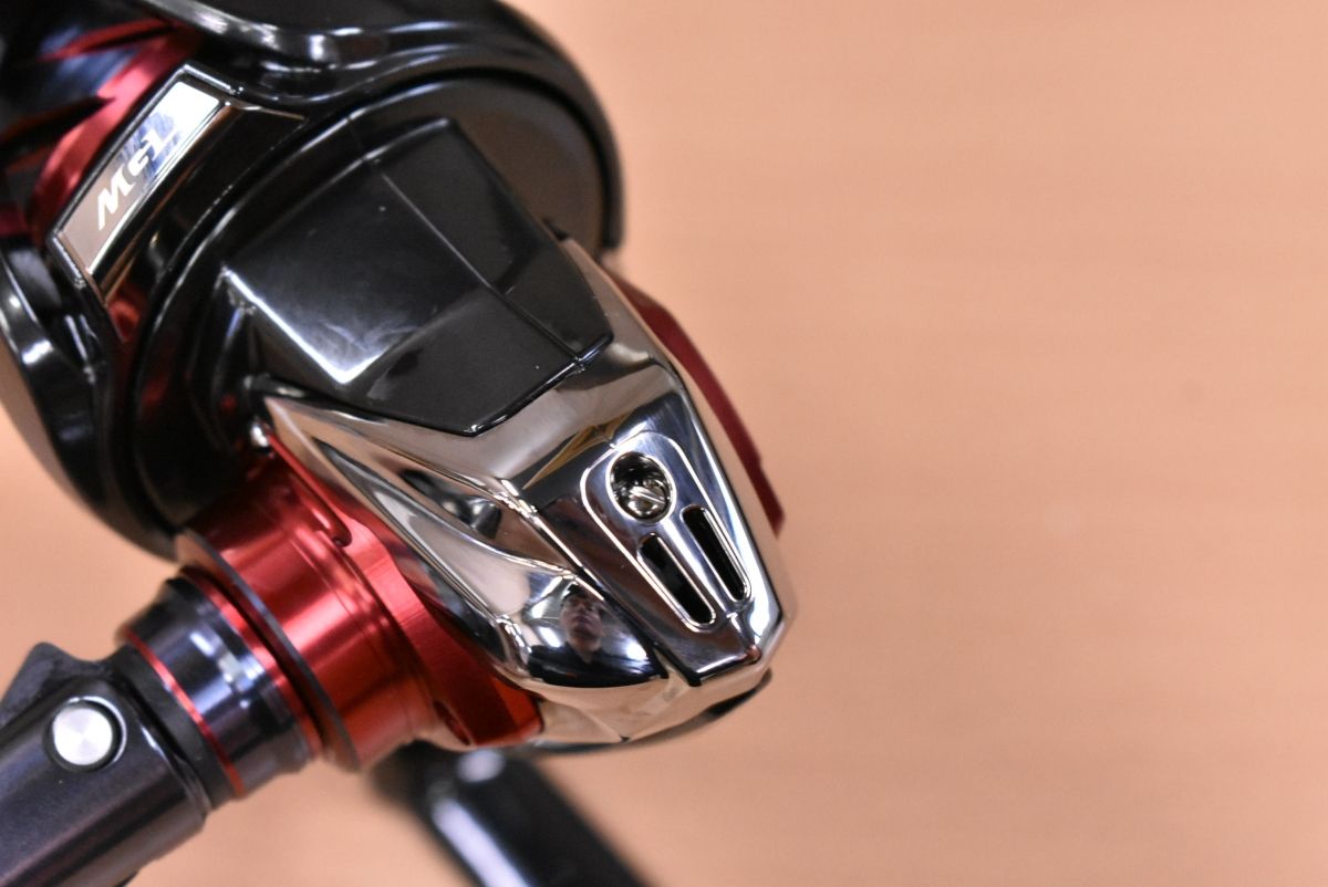 シマノ リール ファイアブラッド テクニウム C3000DXG 右ハンドル