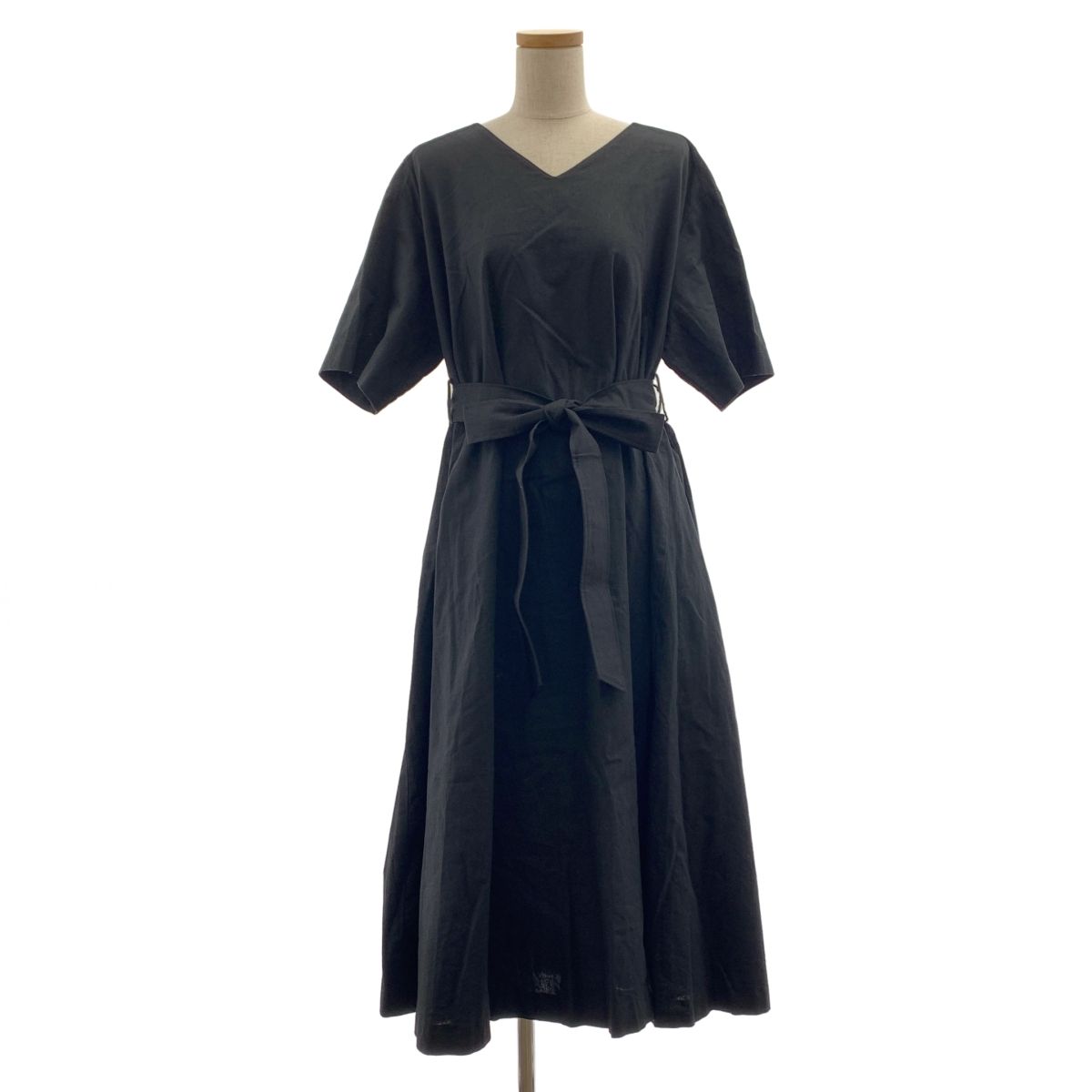 foufou フーフー THE DRESS ブラック リネンドレス　Mサイズ 夏もブラックドレス。｜マール・コウサカ（foufou）