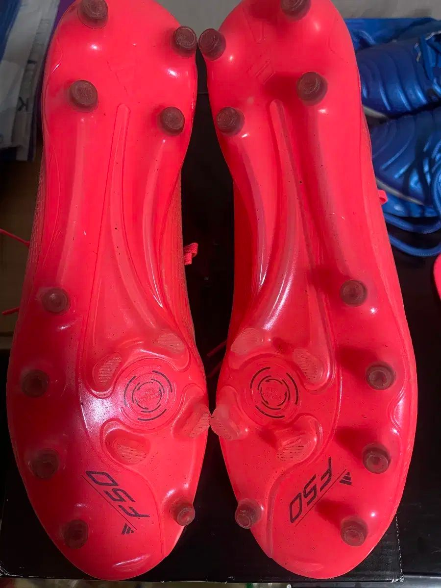 adidas アディダス