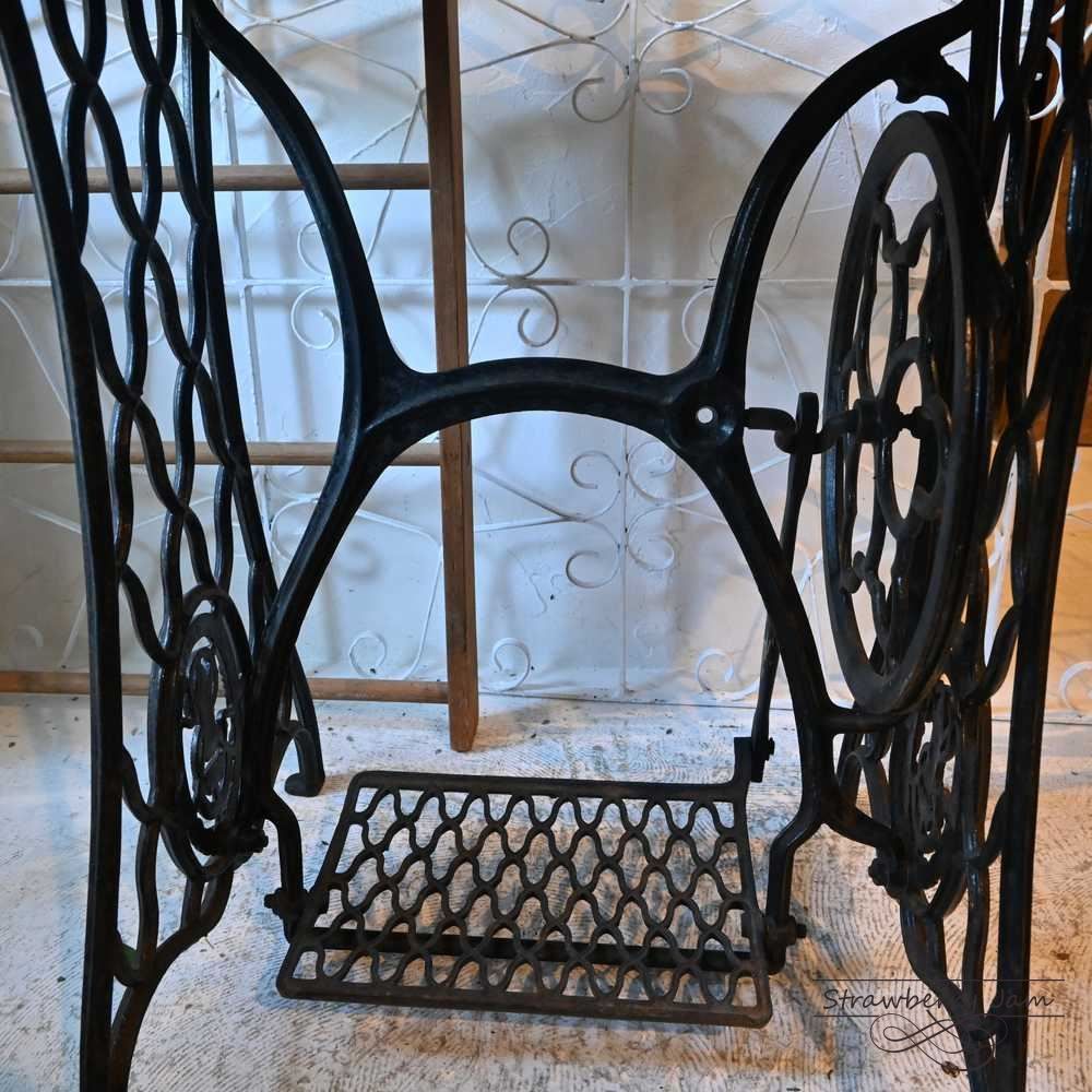 英国アンティーク コンソールテーブル