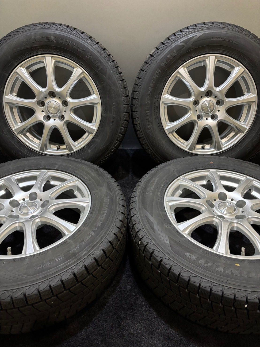 215|70R16