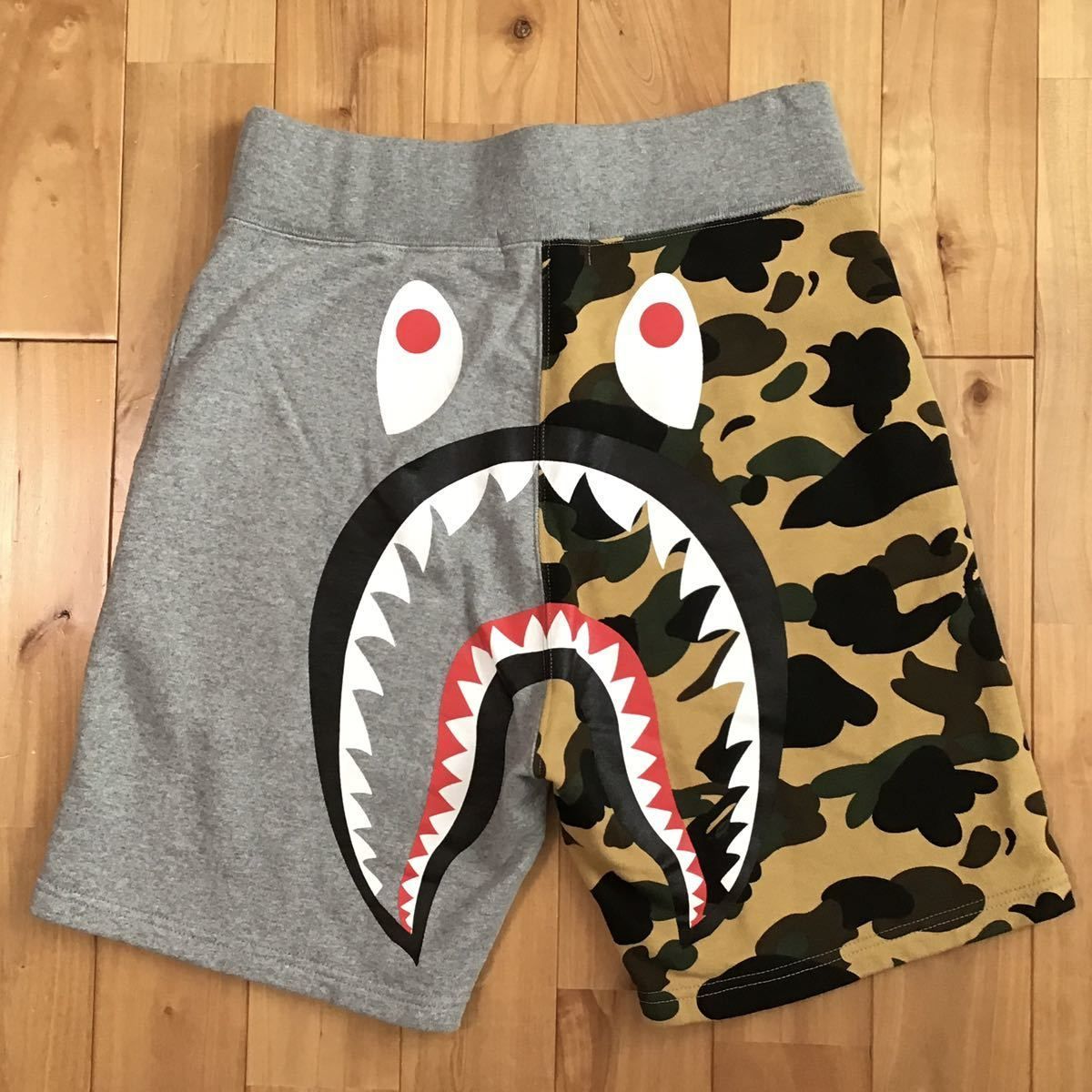 BAPE シャークスウェットショーツ - パンツ